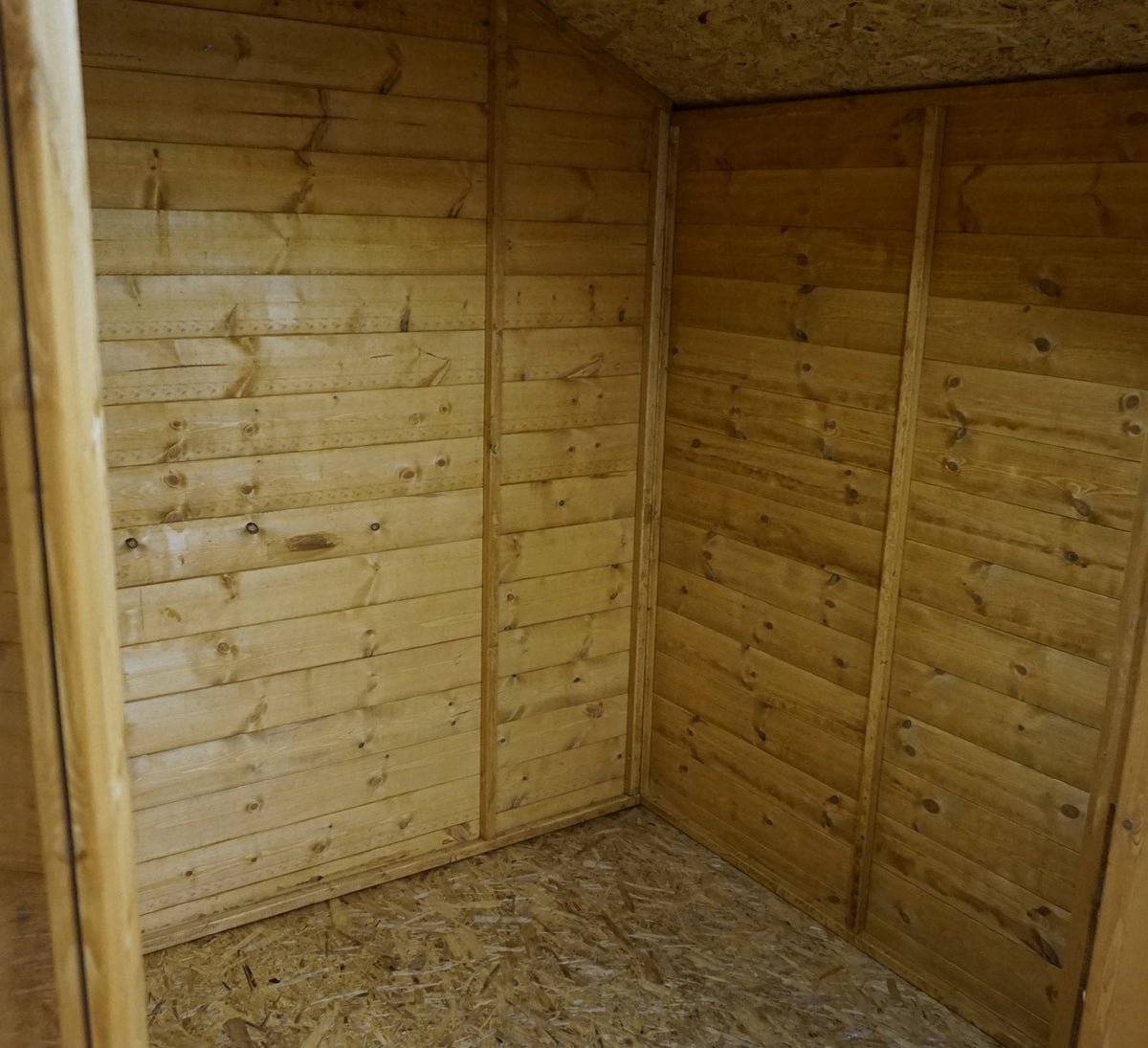 Wooden Summerhouse/Log Cabin Shed